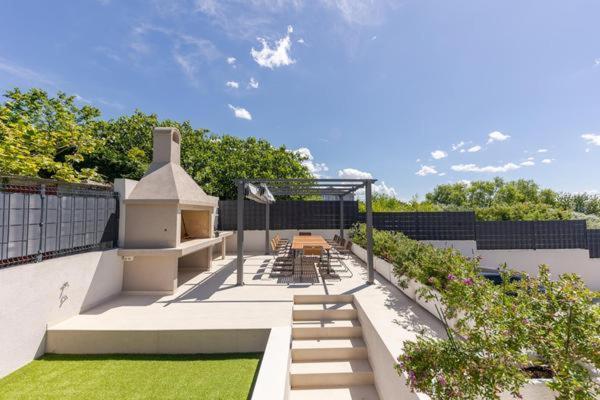 Luxury Villa My Wish With Pool Kaštel Stari Exterior foto